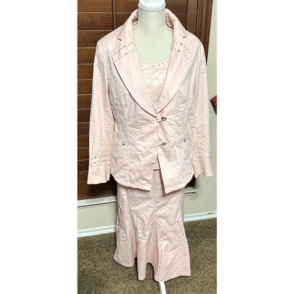 Womens Denim By Milano 3 Pc Suit Skirt Jacket shell Baby Pink sz 10 Bling - Picture 1 of 13